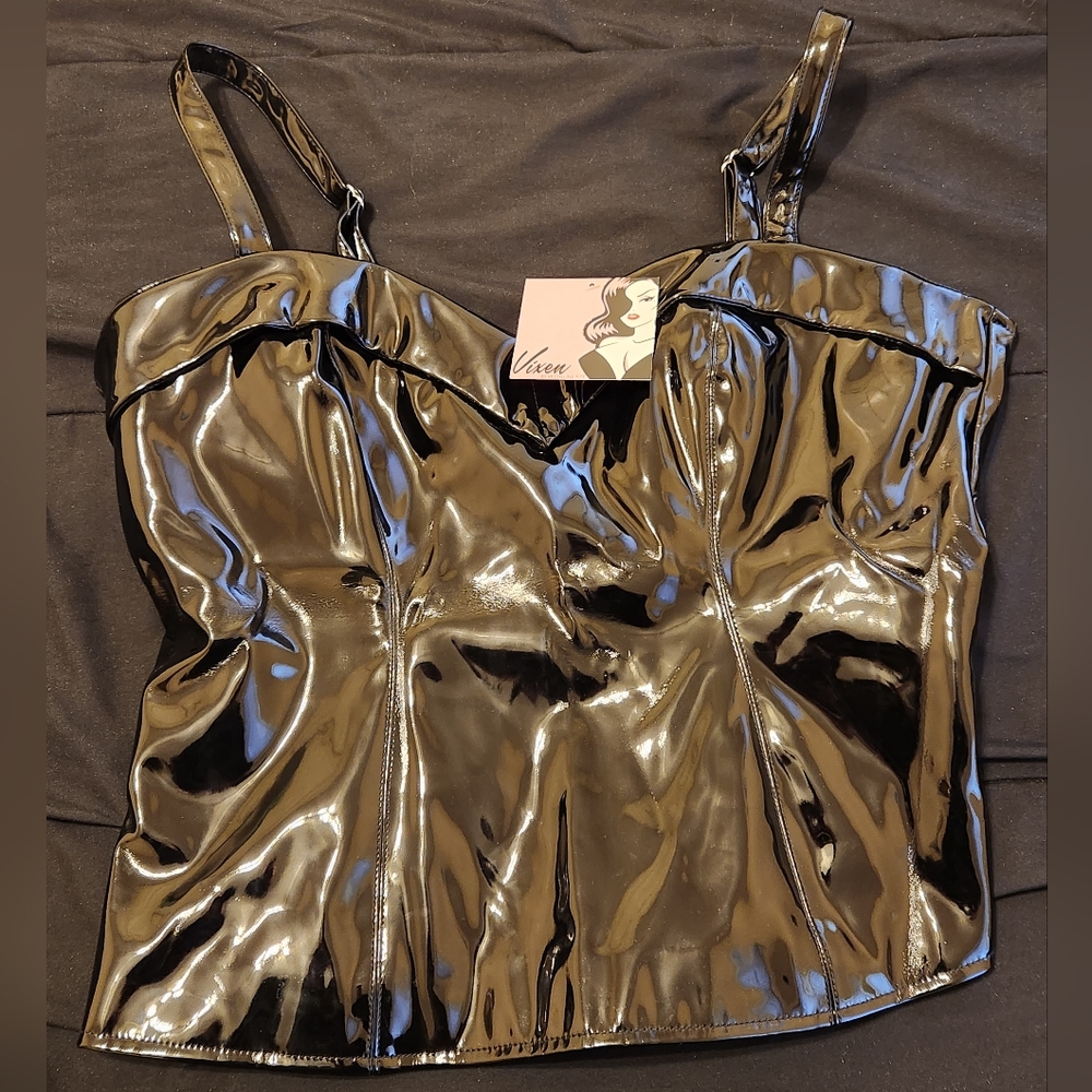 Black vinyl Maneater top.